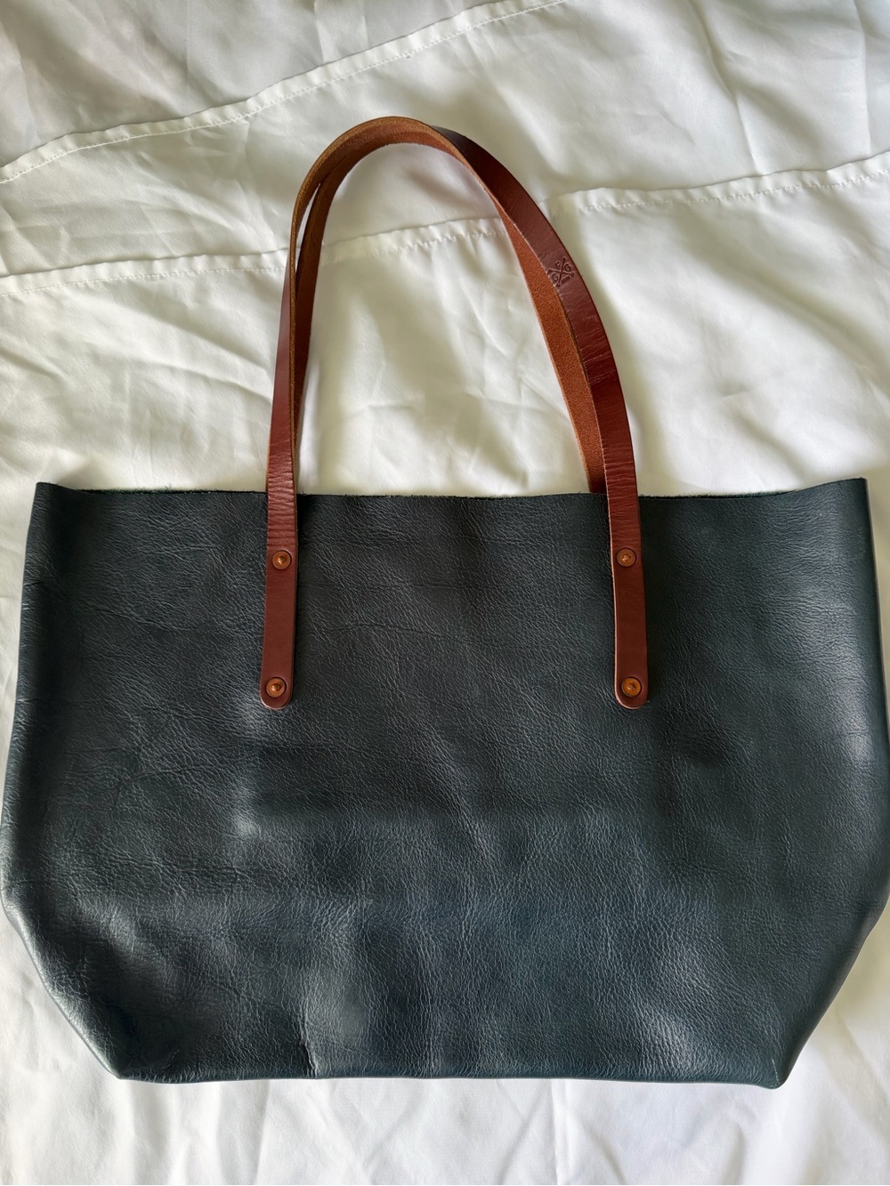 Go Forth Goods Large Avery tote in indigo bison